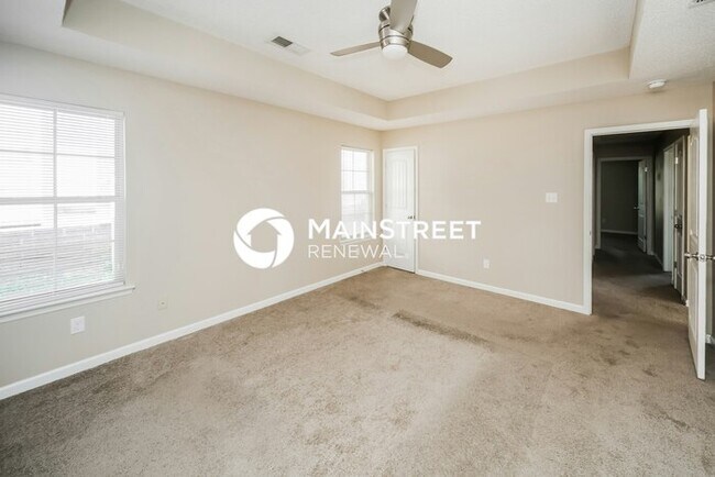 Building Photo - 3 Bedroom Pet-Friendly Home in Memphis, TN with Main Street Renewal