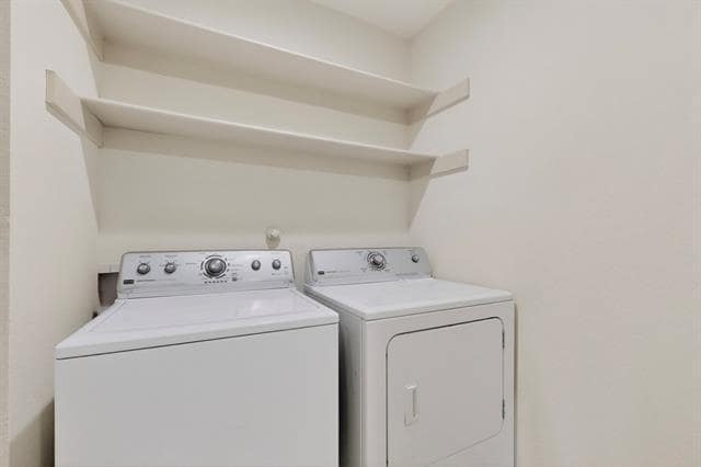 Building Photo - 10314 Baronne Cir