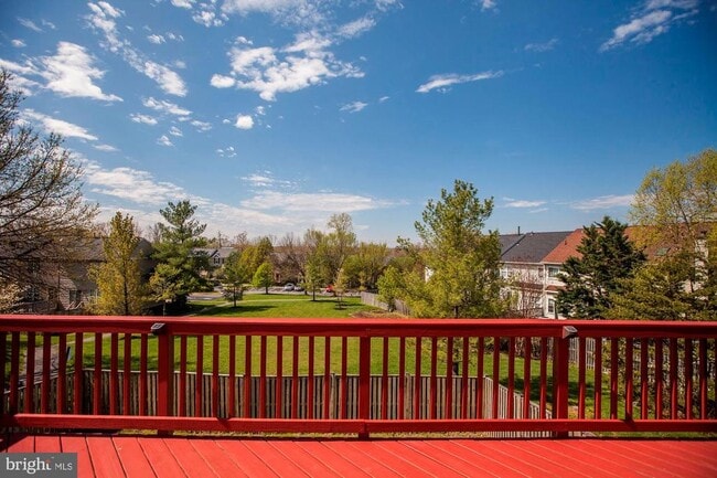 Building Photo - 13724 Valley Oak Cir