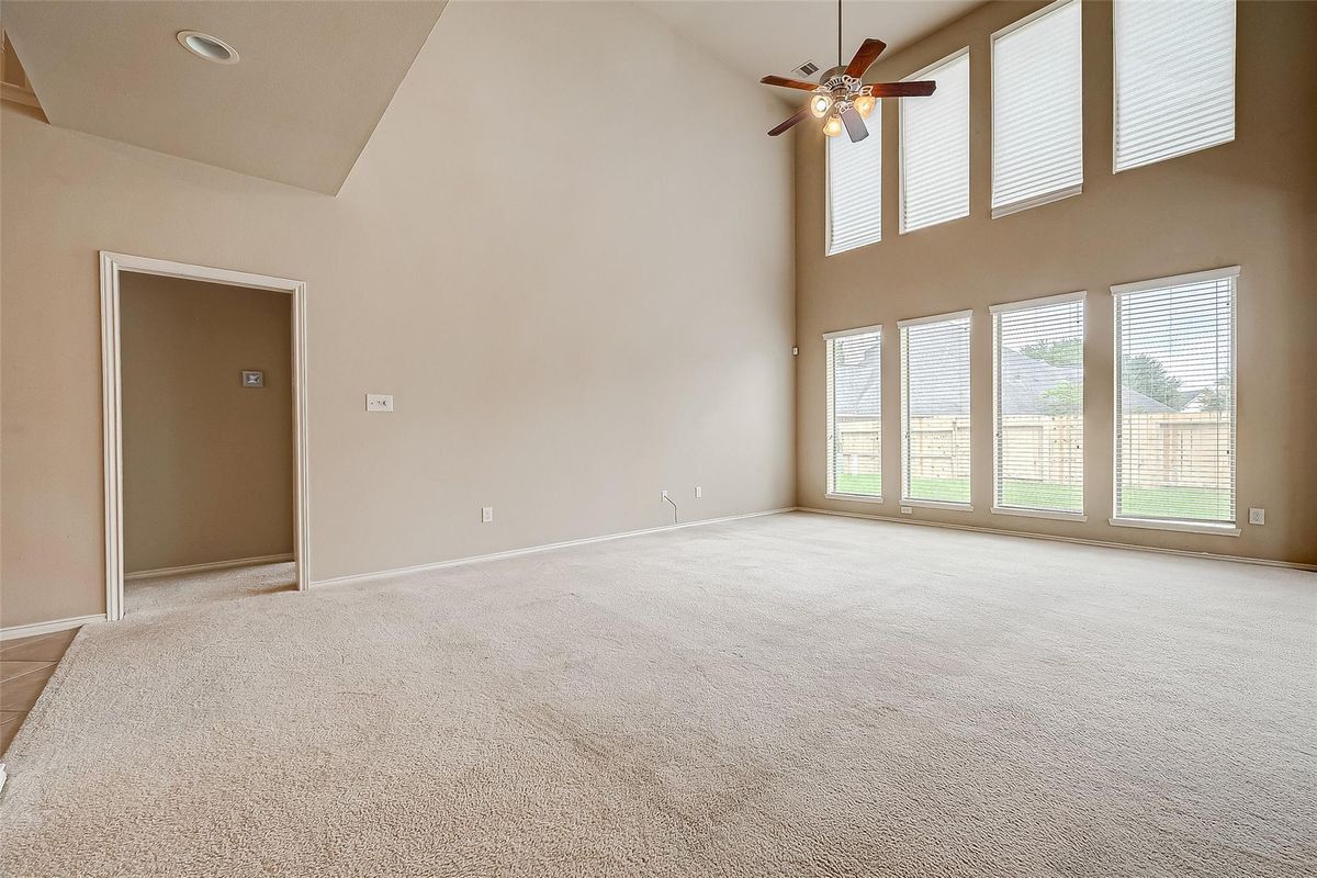Building Photo - 16010 Juniper Shores Dr