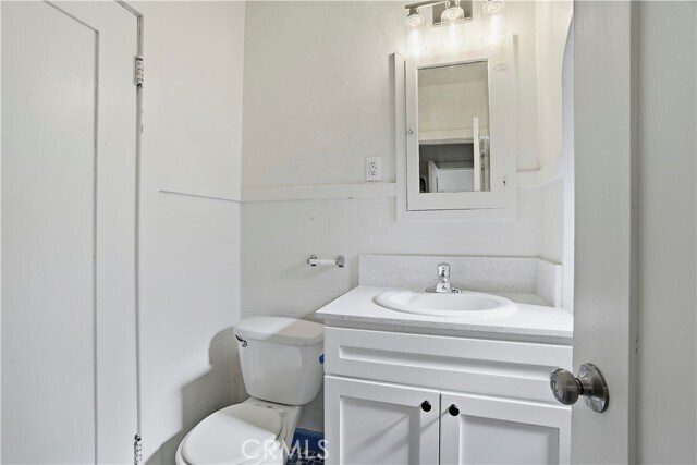 Building Photo - 2 E Cypress Ave