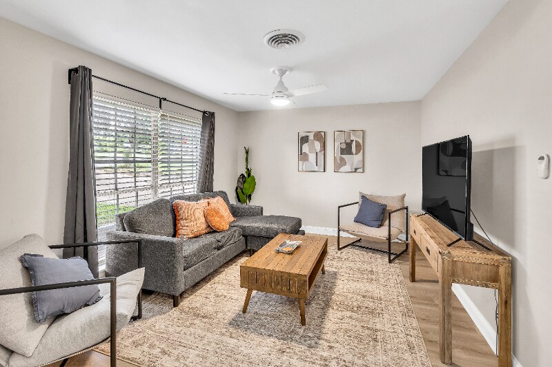 Building Photo - 4603 Lennox Dr