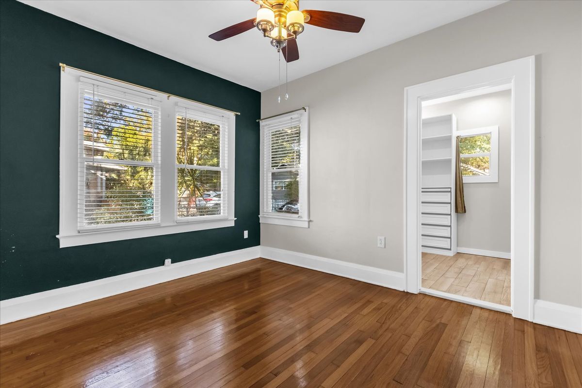 Building Photo - 1633 E Concord St