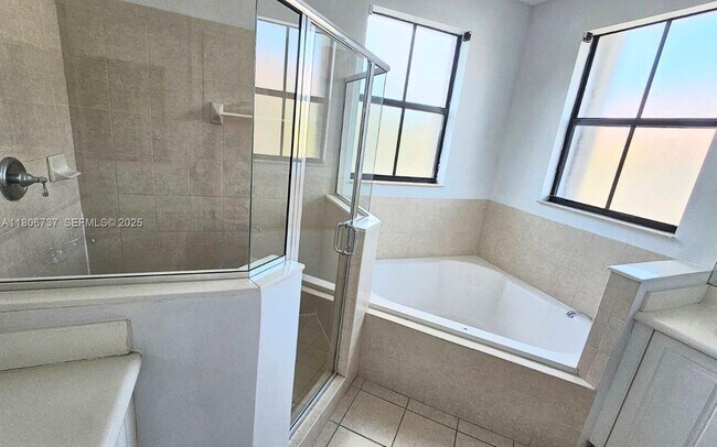 Building Photo - 3252 NW 103rd Pl