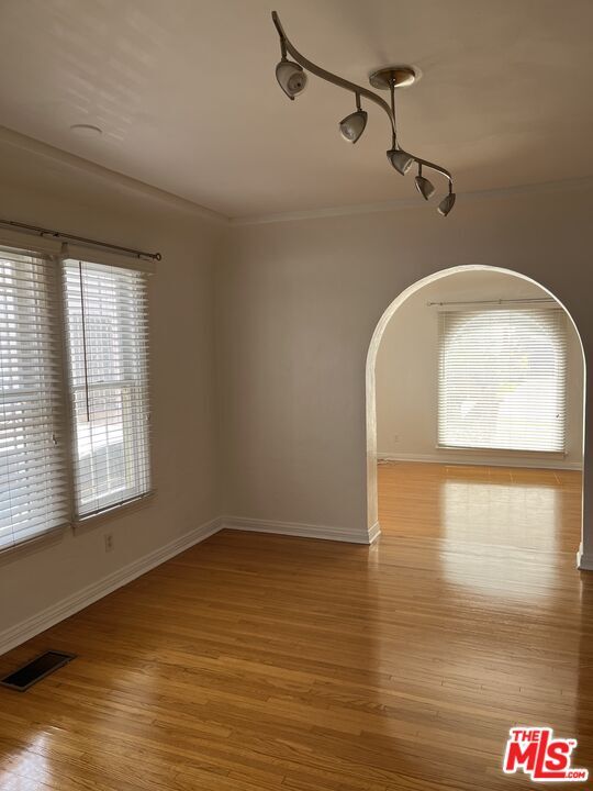 Building Photo - 4238 Sutro Ave