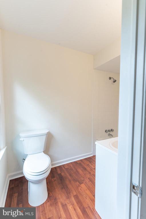 Building Photo - 50 Wistar Rd