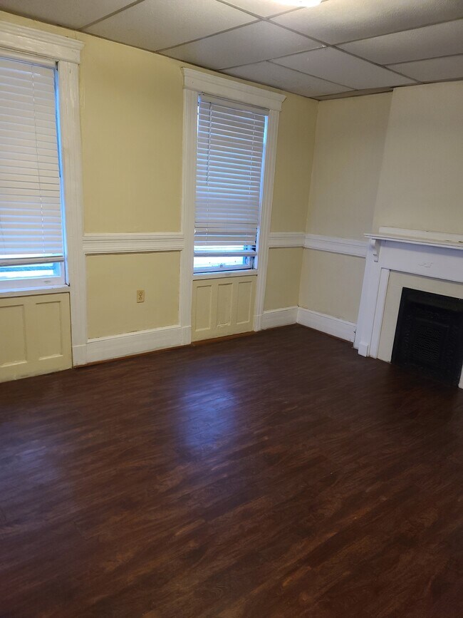 Living Room - 211 Claremont Ave