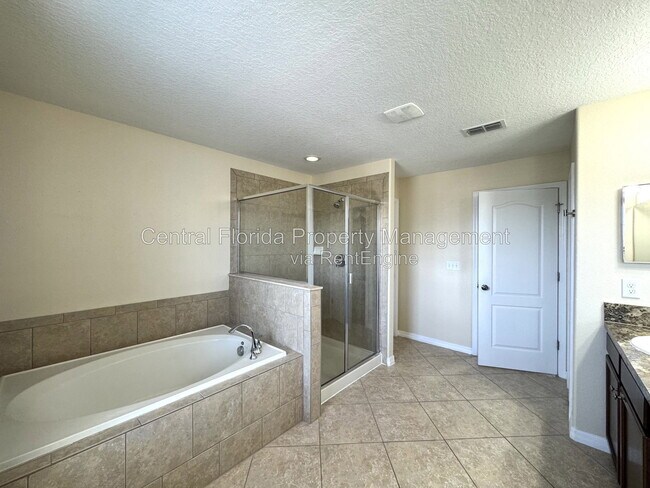 Building Photo - 2890 Spring Breeze Way