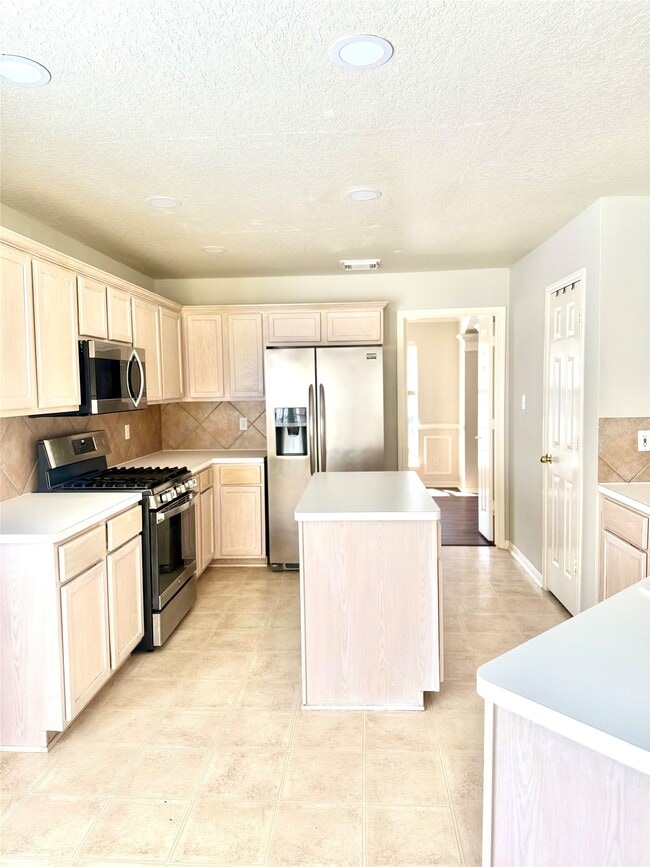 Building Photo - 24826 Butterwick Dr