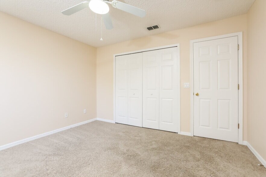 Building Photo - 882 Grand Sayan Loop