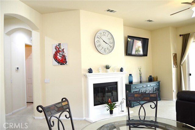 Building Photo - 1745 S Forest Oaks Dr