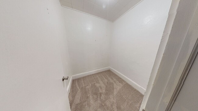 Building Photo - 33 Westminster Ave