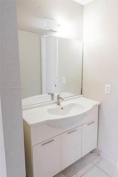 Building Photo - 8480 SW 154th Cir Ct