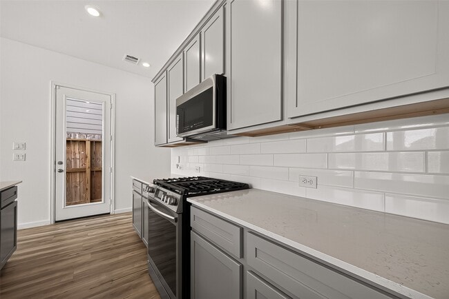 Building Photo - 5558 Amber Brook Ln