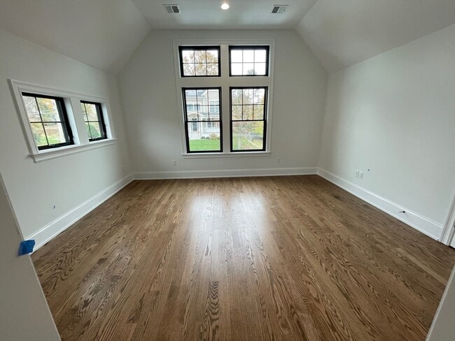 Building Photo - 119 Woodbine Cir