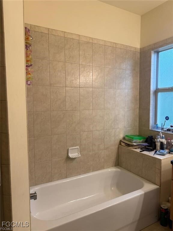 Building Photo - 2806 5th St W