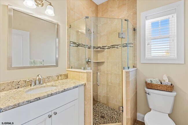 Building Photo - 16 S Decatur Ave