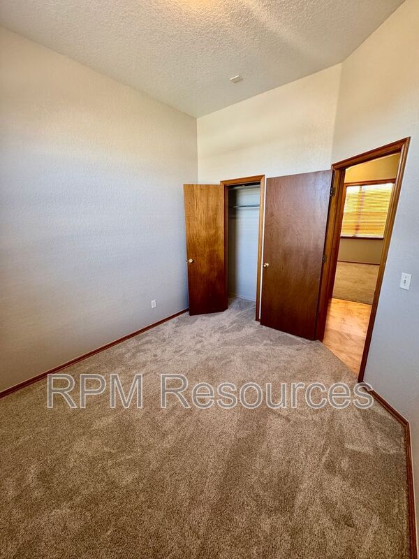 Building Photo - 16309 Everglade Ln