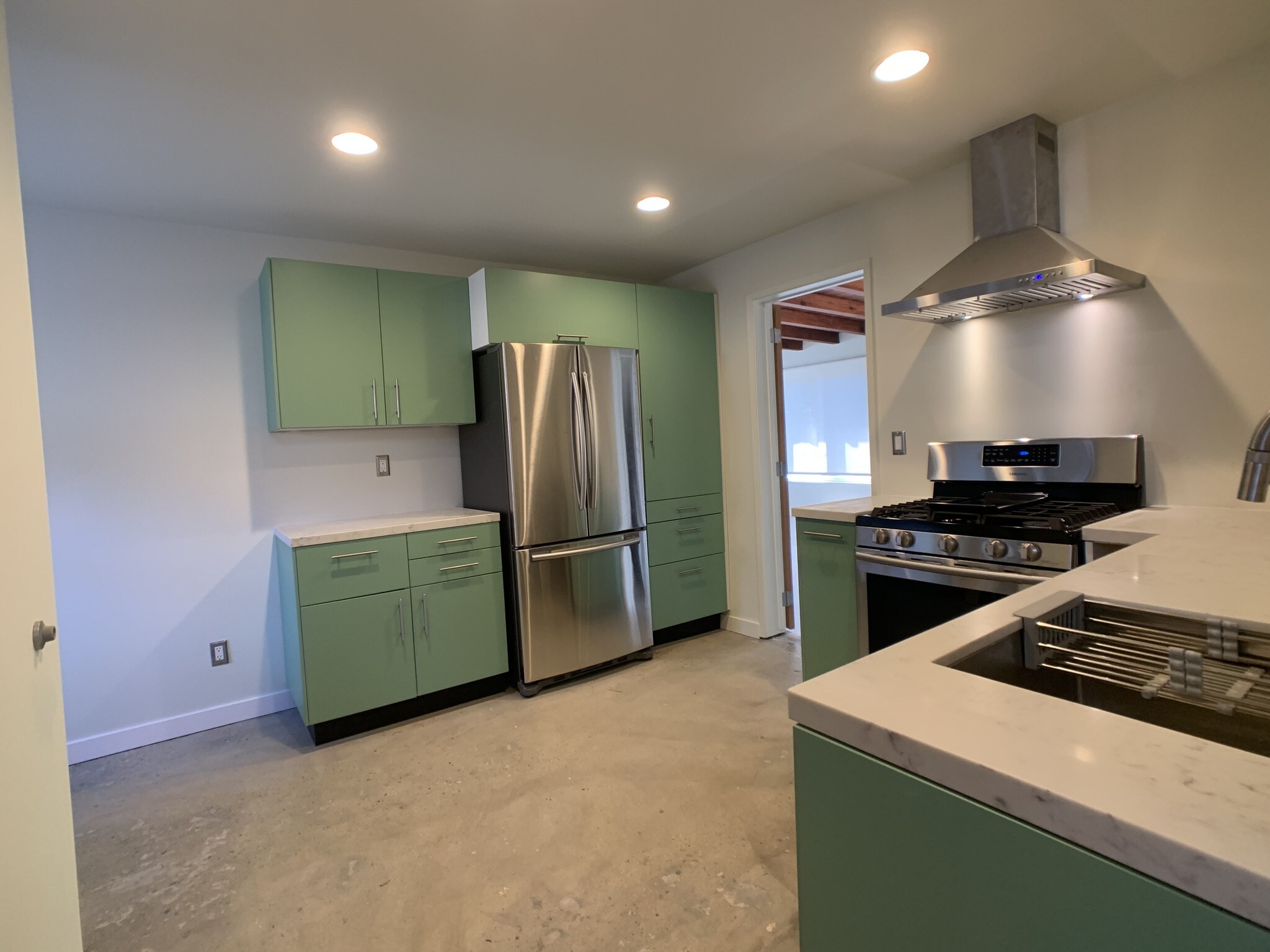 Building Photo - 4317 Westlawn Ave