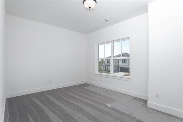 Building Photo - 10342 Great Days Dr