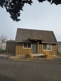 Building Photo - cle11