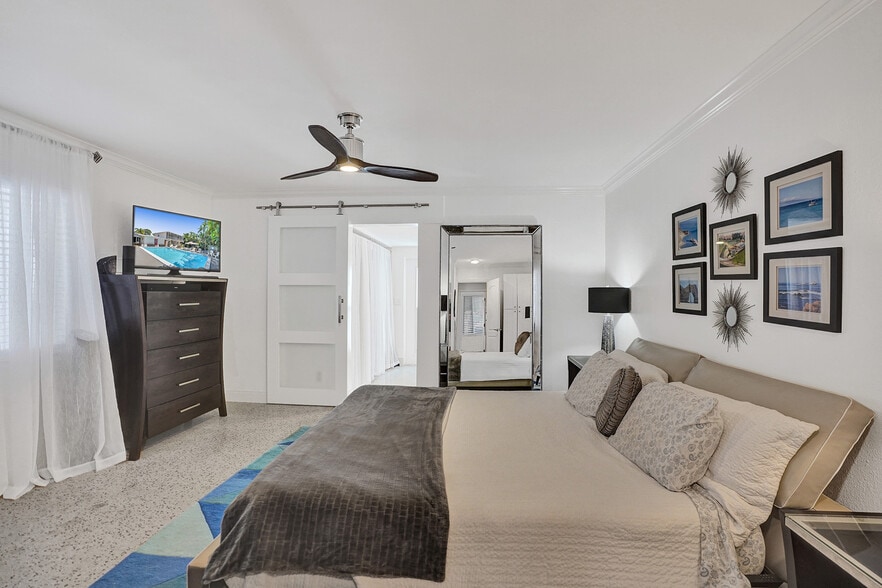 Primary Bedroom - 602 NE 37th St