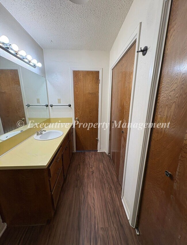 Building Photo - 7544 FM 2657