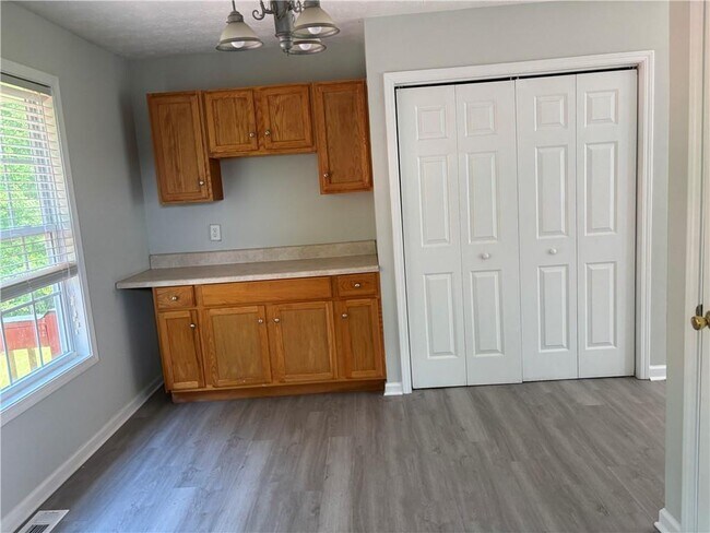 Building Photo - 122 Remington Pl Dr