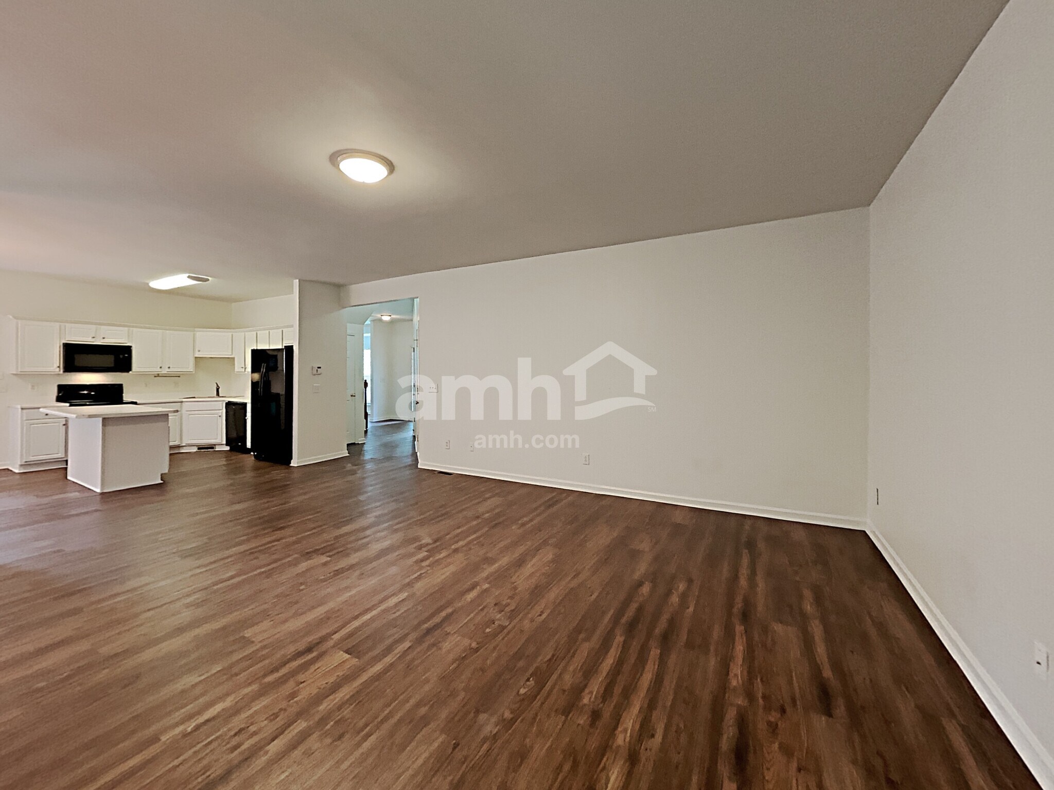 Building Photo - 1513 Cardinal Ln