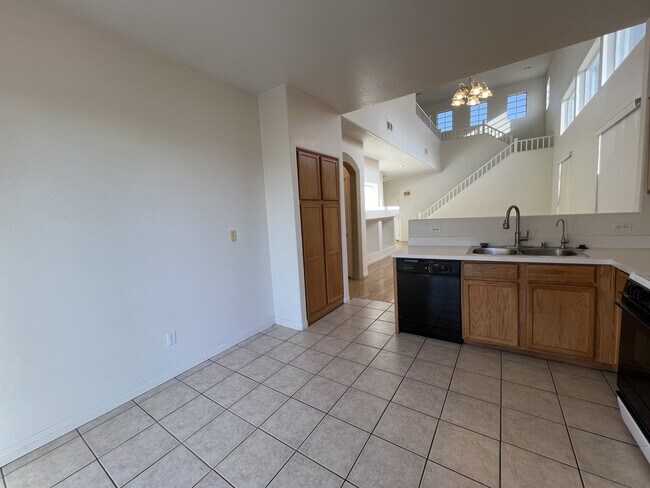 Building Photo - 2697 Hillgrass Rd