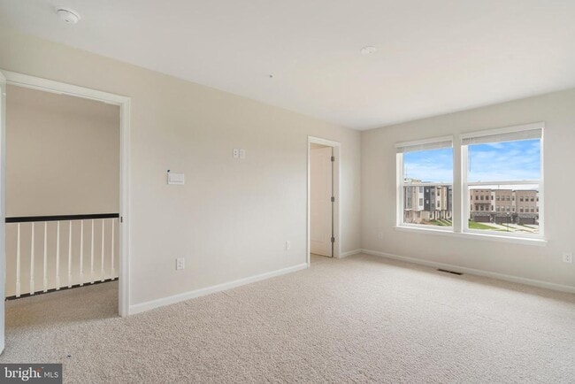 Building Photo - 463 Tiller St