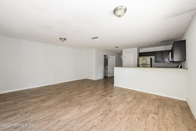 Building Photo - 548 Eiseman Wy