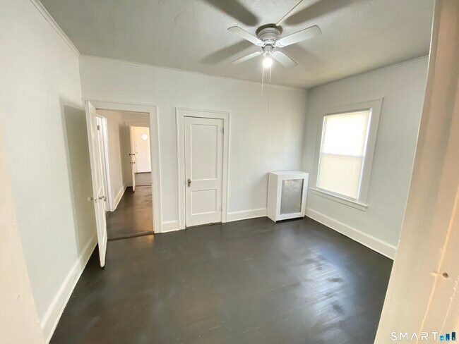 Building Photo - 54-56-56 Westbourne Pkwy