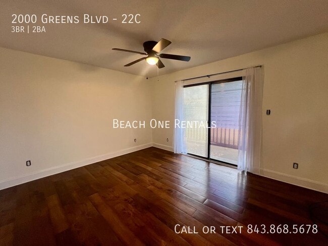 Building Photo - 2000 Greens Blvd