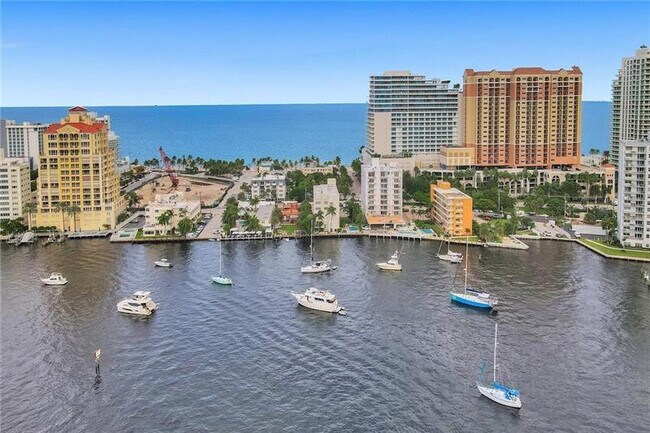 Building Photo - 101 N Birch Rd