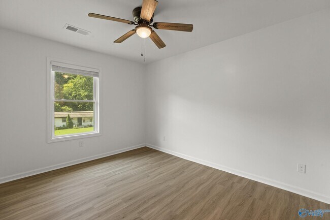 Building Photo - 1007 Cardinal Ave