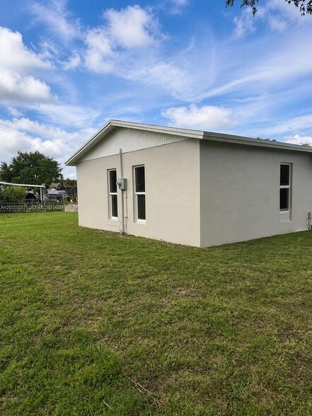 Building Photo - 2954 NW 192nd Ter