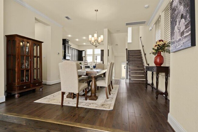 Building Photo - 8406 Oak Leaf Point Dr