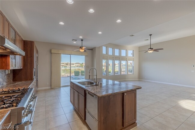 Building Photo - 2749 Botticelli Dr