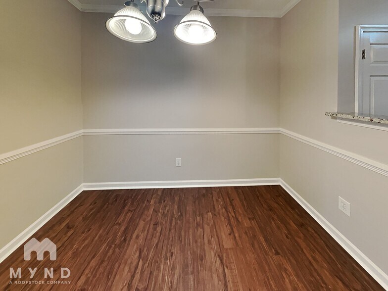 Building Photo - 5492 Sierra Tr