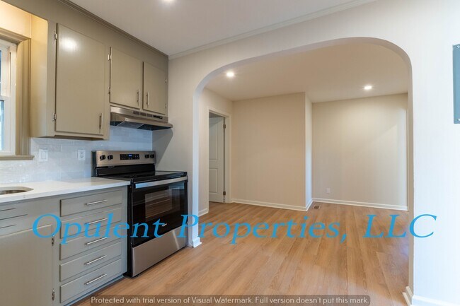 Building Photo - 834 Savage Rd