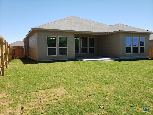 Building Photo - 5906 Blackstone Dr