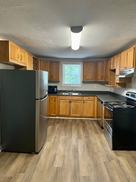 Building Photo - **$500 off FIRST month's rent** Recently renovated 4BR/2BA home in the heart of Nashville!