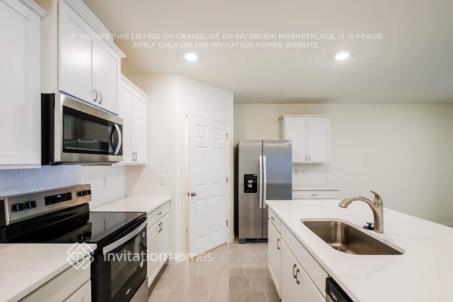 Building Photo - 493 Seaspray Dr