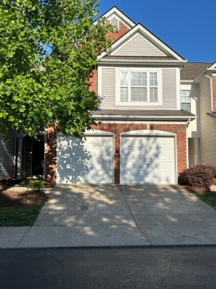 Building Photo - 436 Lazy Creek Ln