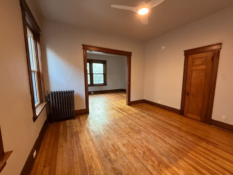 Primary Photo - 329 Taylor Ave