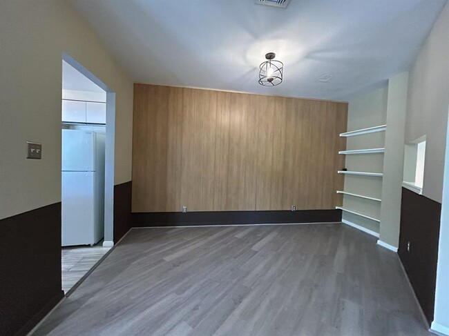 Building Photo - 4144 Greystone Way