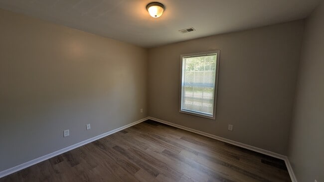 Building Photo - 161 North Carolina Dr