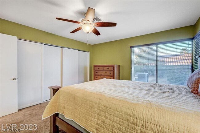 Building Photo - 760 Thousand Oaks Dr