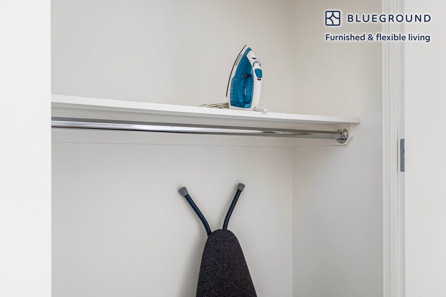 Building Photo - 545 Vanderbilt Ave